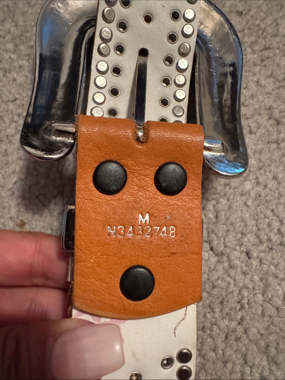 Western-Style Bling Tan Belt with Ornate Silver Buckle Med - Picture 5 of 7